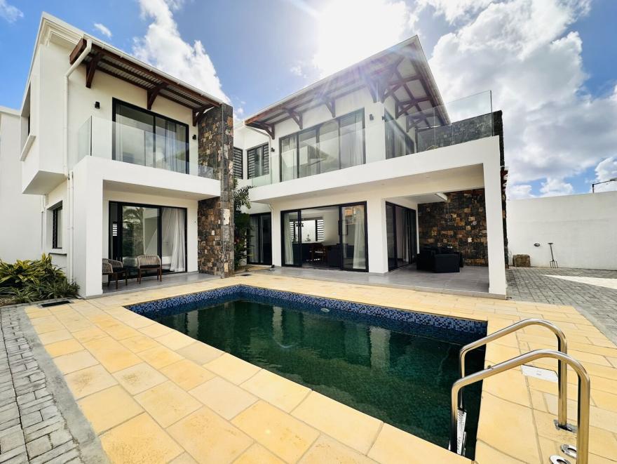 villa contemporaine avec piscine à vendre à Trou aux Biches, île Maurice